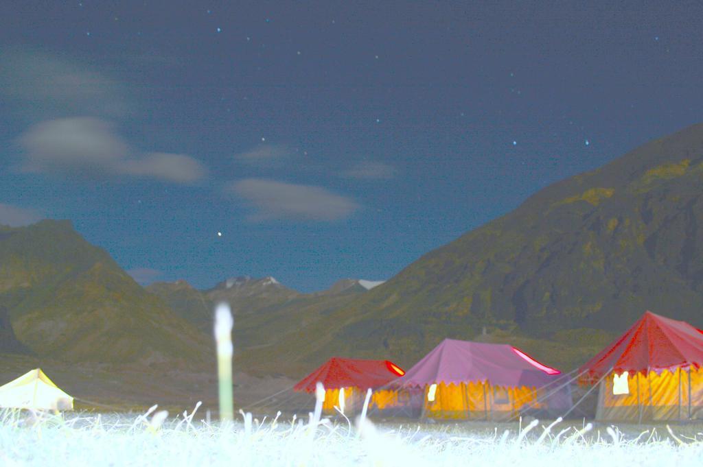 Hotel Himalayan Routes Camp Sarchu Sir Bhum Chun Exterior foto
